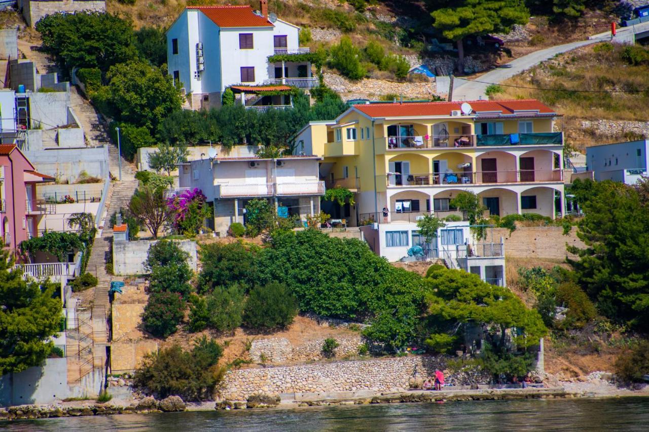 Apartments Lile By The Sea, Celina Zavode 外观 照片